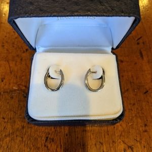 10k white gold and diamond stud hoops